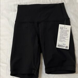 NWT Lululemon Wunder Train HR Short 8”